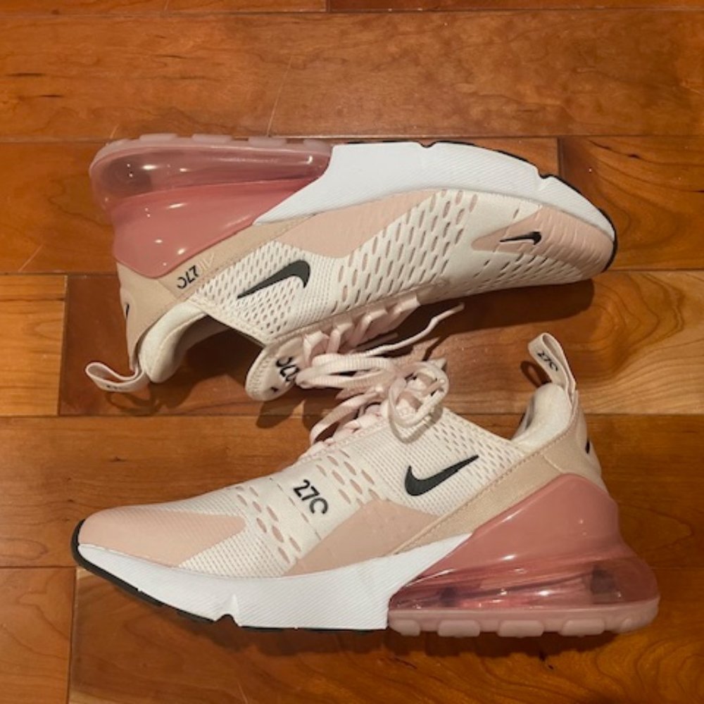 Nike Air Max 270 Lifestyle Sneaker / Shoe - Women's 8 - Picture 1 of 7